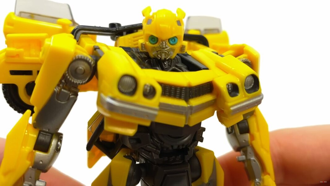 In Hand Image Of Transformers Rise Of The Beasts SS 100 Bumblebee  (13 of 44)